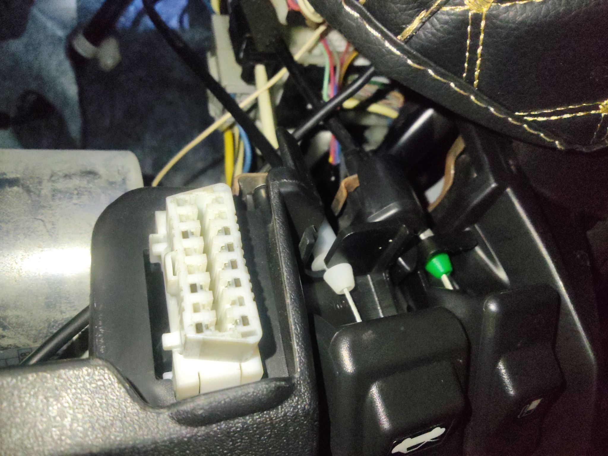 Разъём OBD