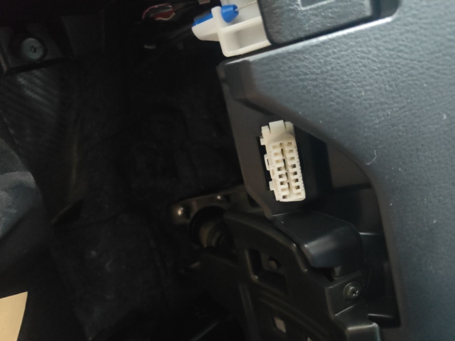 Разъём OBD
