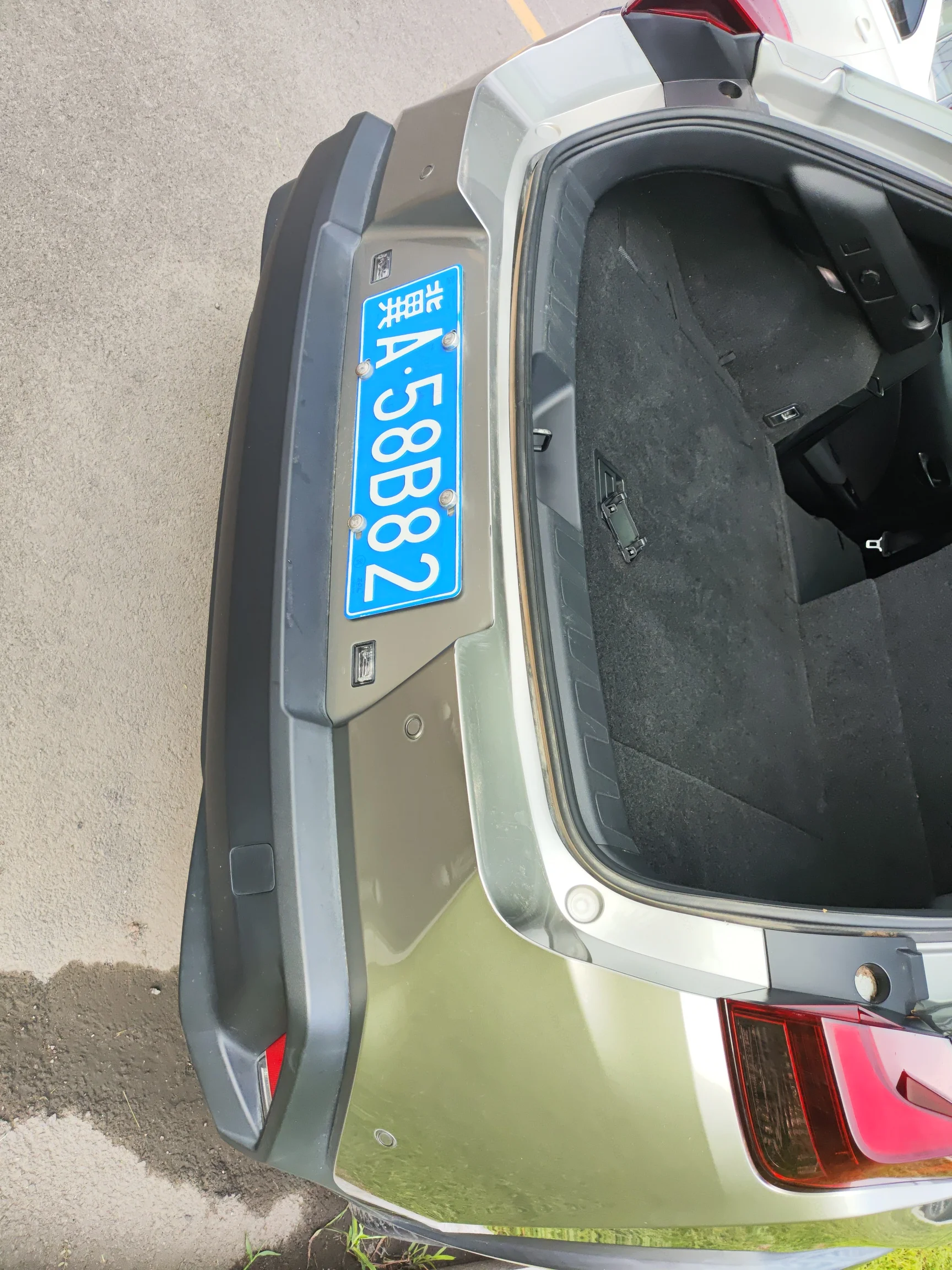 Задний бампер