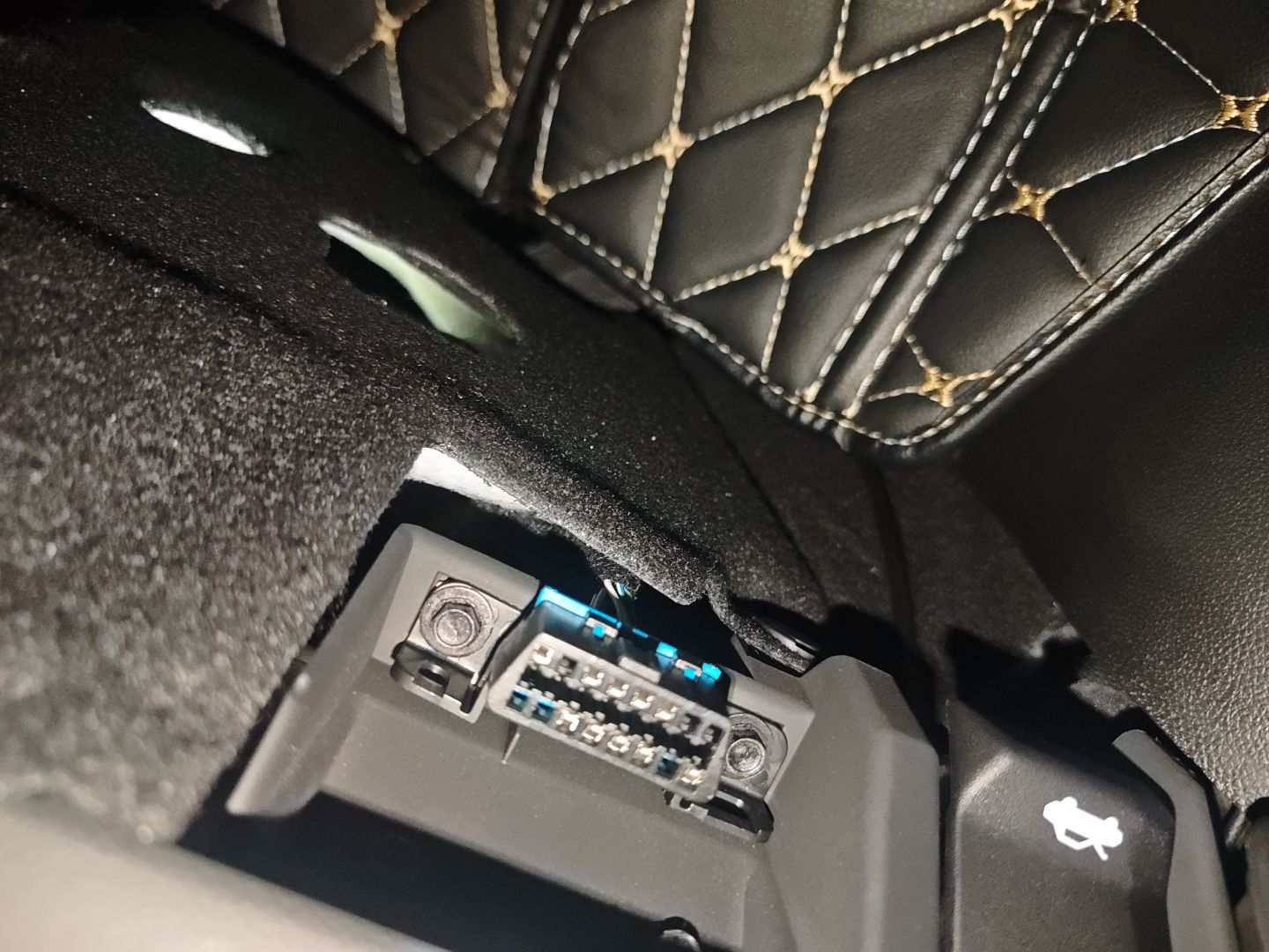 Разъём OBD