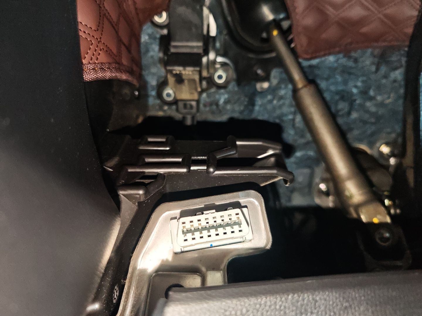 Разъём OBD