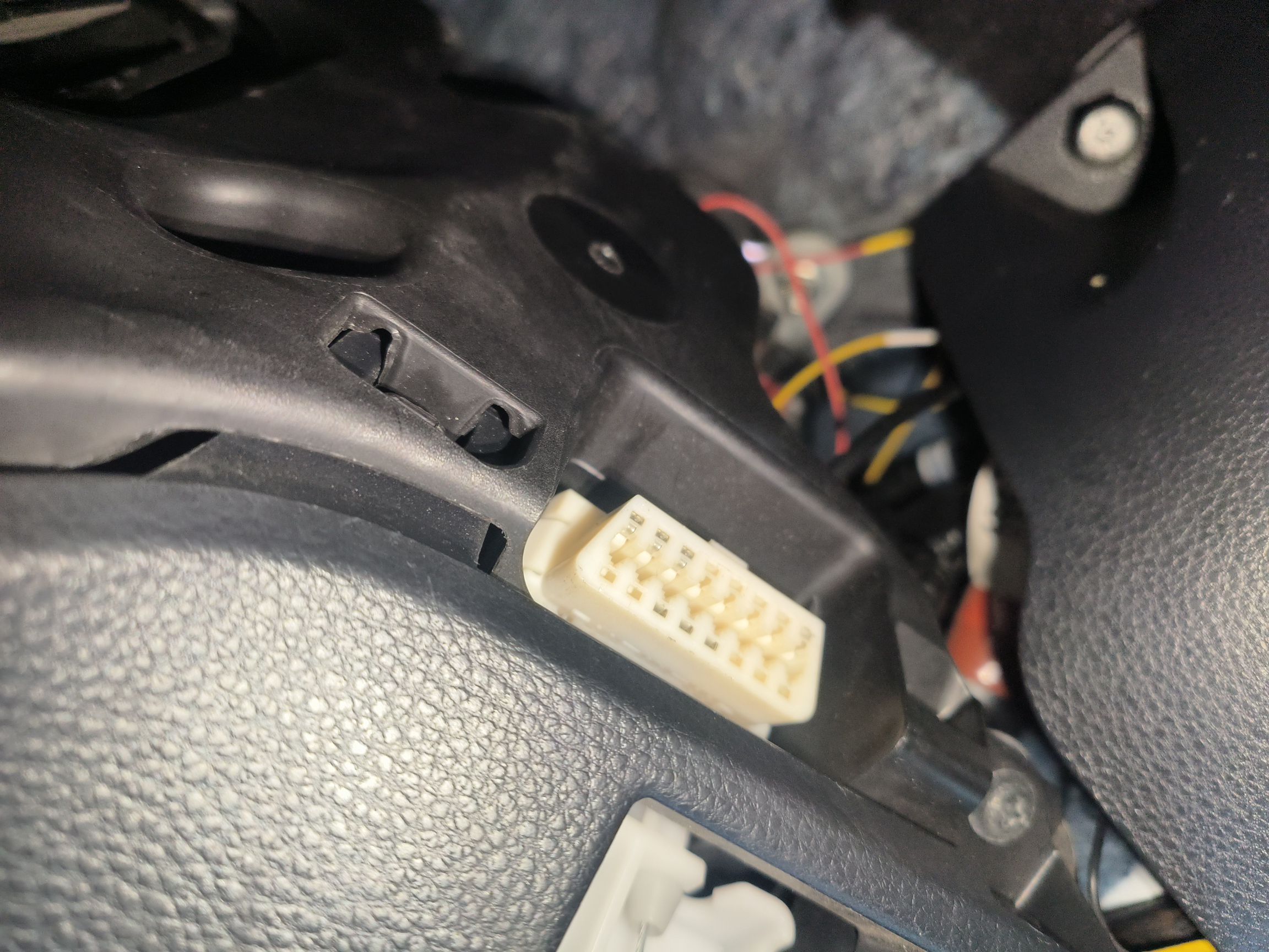 Разъём OBD