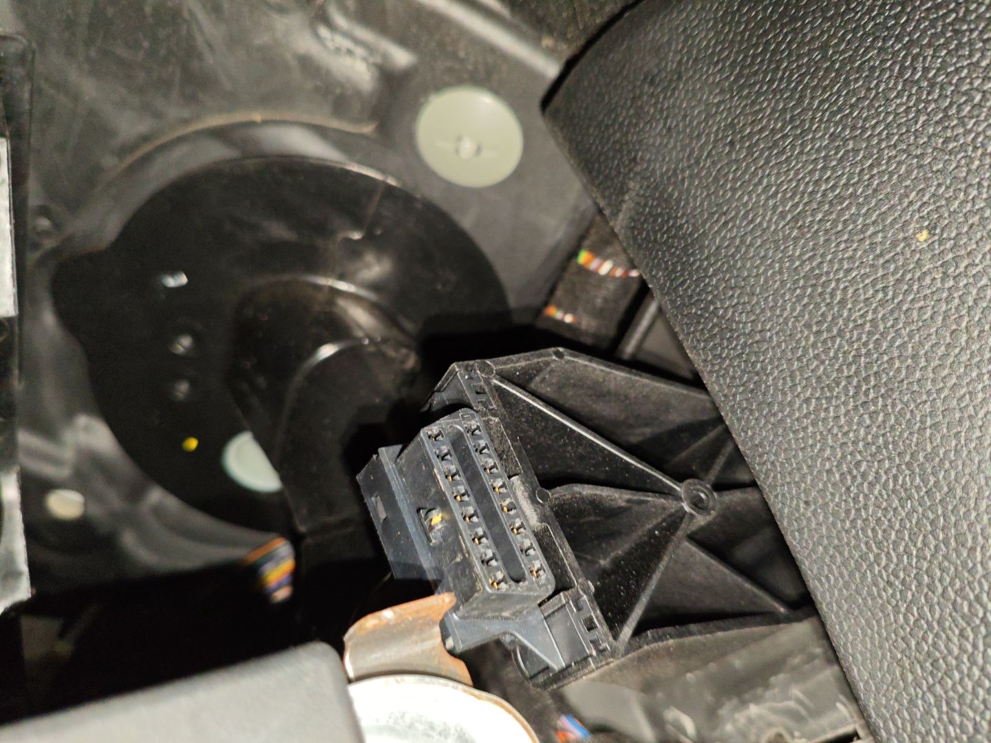 Разъём OBD
