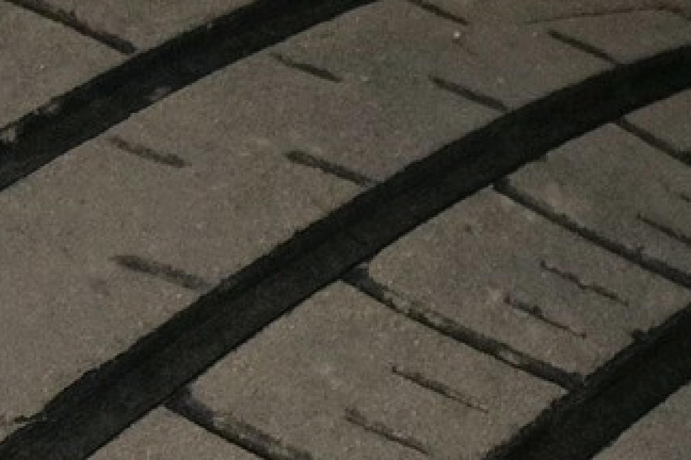 Правая передняя шина
