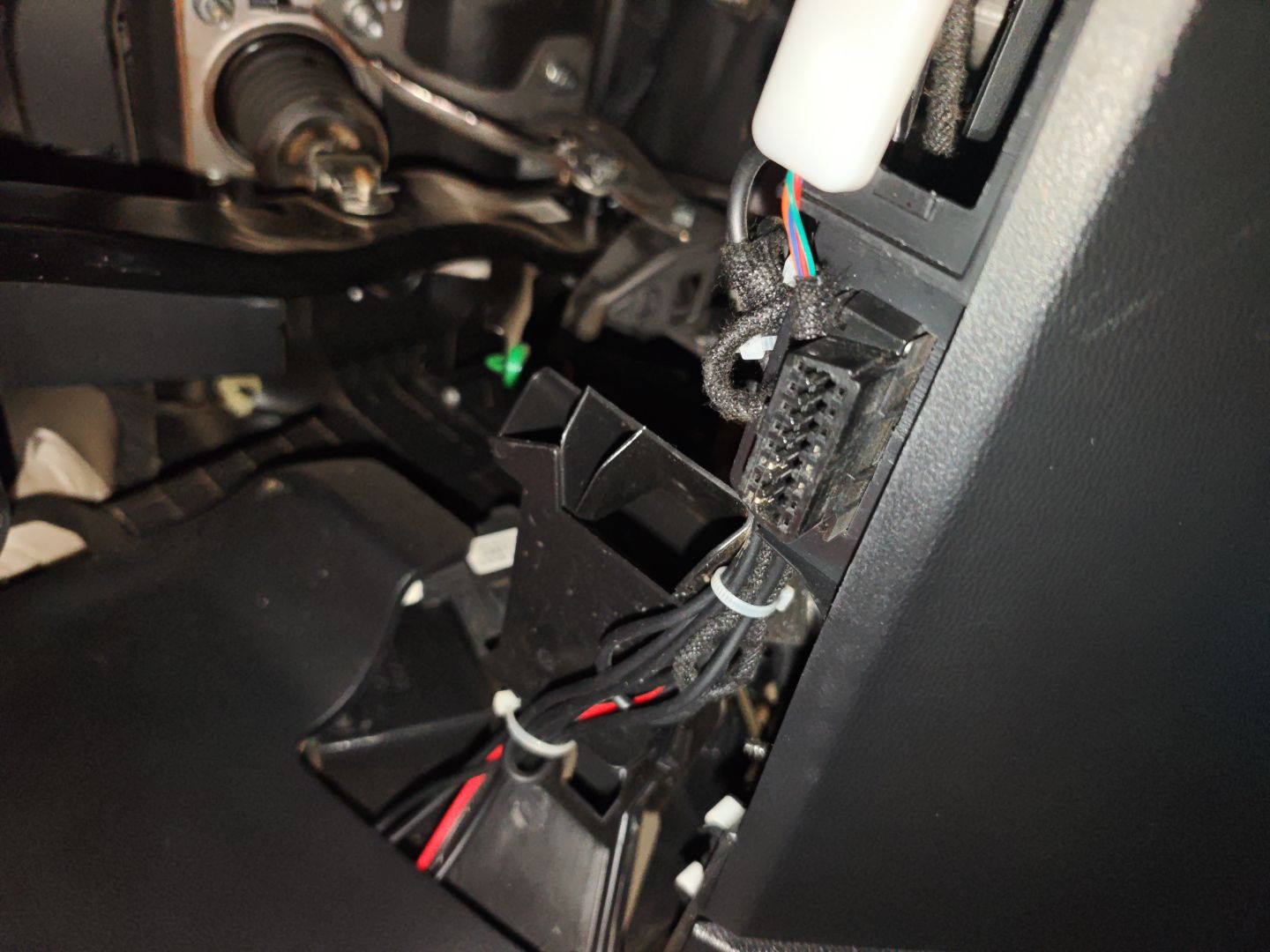 Разъём OBD