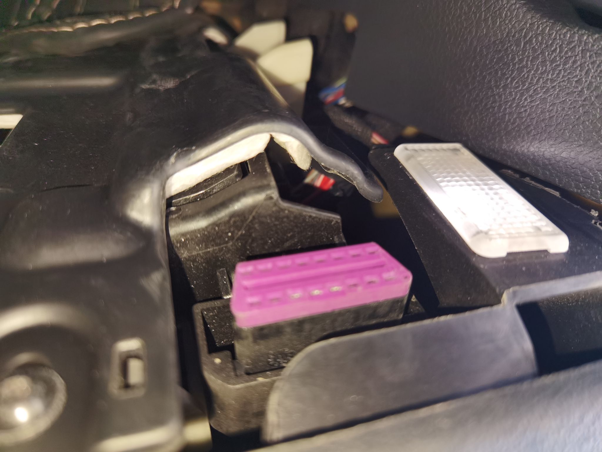 Разъём OBD