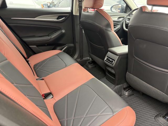 Changan Eado 2023 PLUS Enjoy Blue Whale NE 1.4T GDI DCT Premium – фото 12