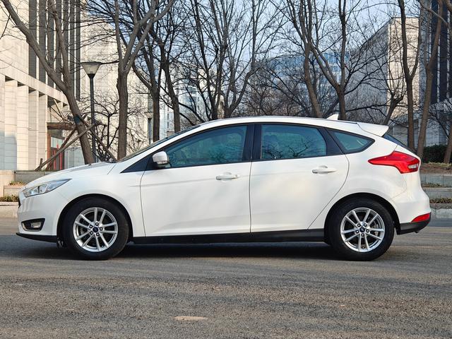 Ford Focus 2017 модификация лян кузов EcoBoost 125 автоматическое Super Fashion тип Zhixing Edition – фото 7