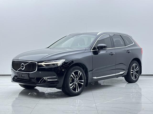 Volvo XC60 Модель 2018 года T5 4WD Zhiyuan Edition – фото 1