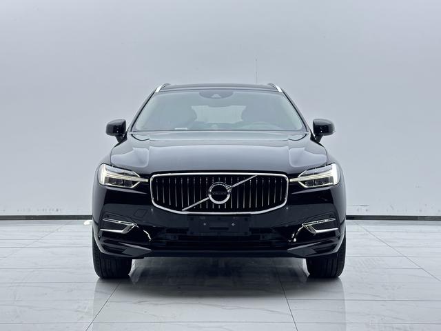 Volvo XC60 Модель 2018 года T5 4WD Zhiyuan Edition – фото 2