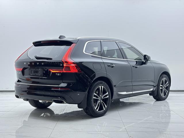 Volvo XC60 Модель 2018 года T5 4WD Zhiyuan Edition – фото 4