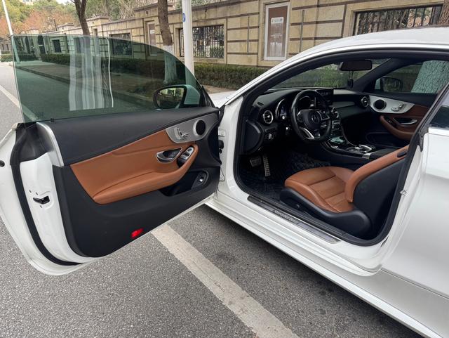 Mercedes-Benz C-Class Imported 2017 модификация C 200 Jiao Stonic Edition – фото 7