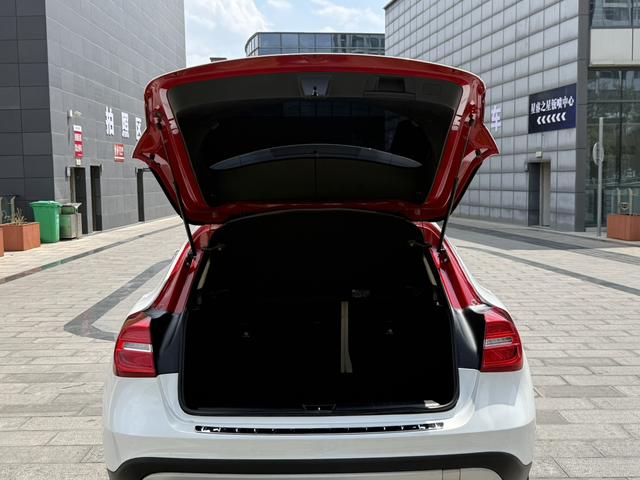 Mercedes-Benz GLA 2015 GLA 200 Style – фото 25