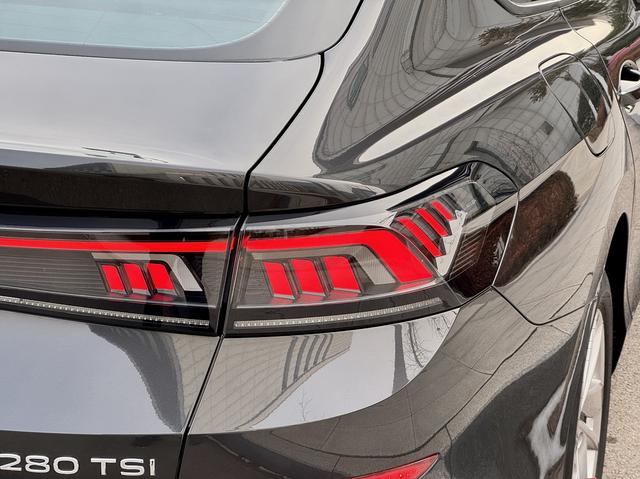 Volkswagen Lamando 2022 Sprinter L 280TSI DSG Spice Edition – фото 21