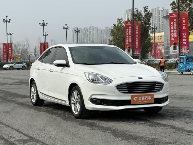 Ford Escort Модель 2019 года 1.5L автоматическое Yuexiang – фото 2