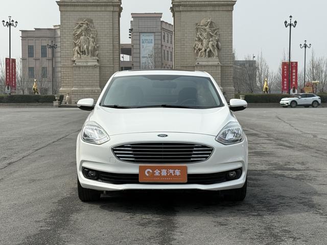 Ford Escort Модель 2019 года 1.5L автоматическое Yuexiang – фото 3
