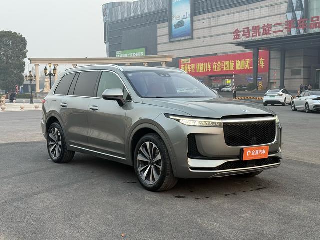 Li Auto ONE 2020 Extended-Range 6-seat – фото 3