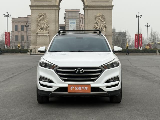 Hyundai Tucson 2015 модификация 1.6T DCT 2WD Leading – фото 3