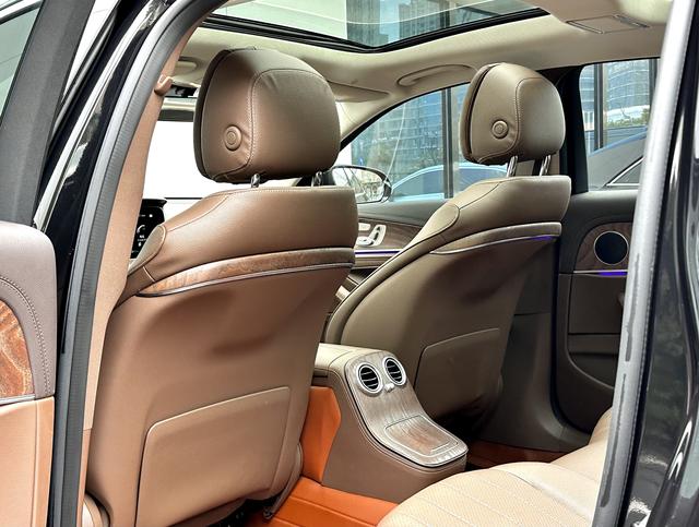 Mercedes-Benz E-Class 2023 E 300 L Fashion Sedan – фото 9