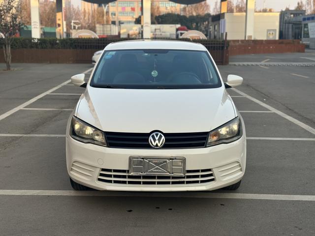 Volkswagen Jetta 2015 1.6L Manual Fashion – фото 2