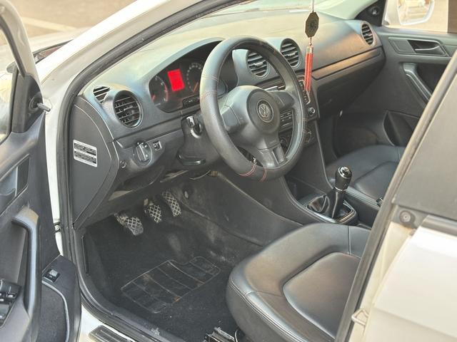 Volkswagen Jetta 2015 1.6L Manual Fashion – фото 6
