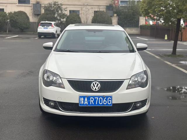 Volkswagen Bora 2012 1.6L Automatic Fashion – фото 2