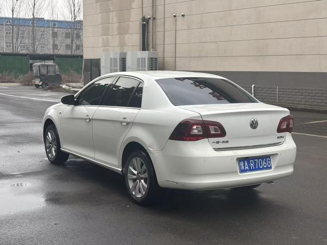 Volkswagen Bora 2012 1.6L Automatic Fashion – фото 8