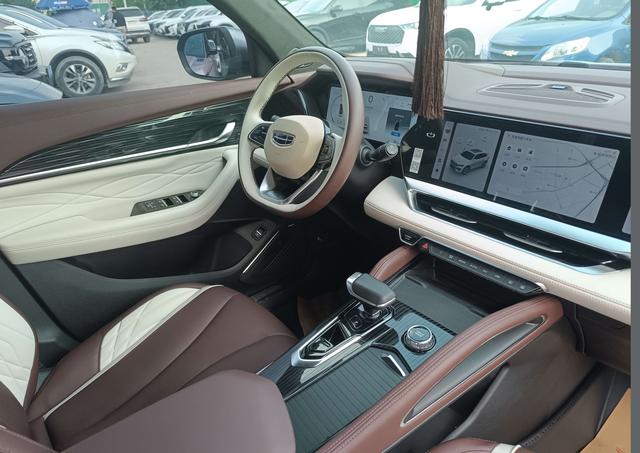 Geely Xingyue L 2023 2.0TD High Power Automatic 2WD Flagship – фото 3