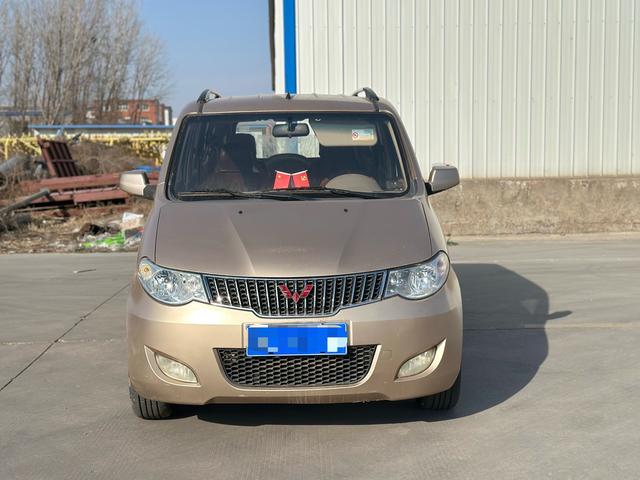 Wuling Hongguang 2010 модификация 1.4L Luxury – фото 2
