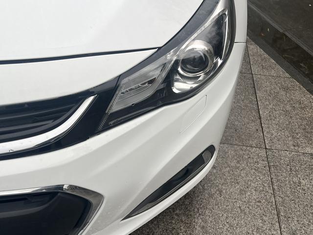 Chevrolet Malibu 2018 530T Automatic Fashion – фото 4