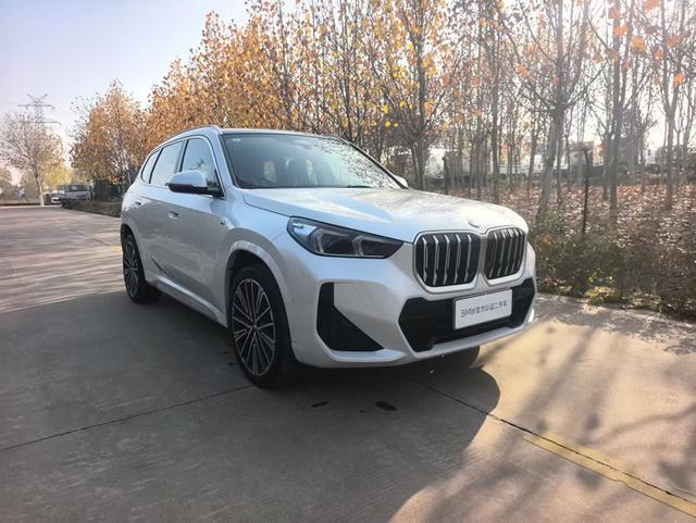 BMW X1 2023 xDrive25Li M Sport Package – фото 3