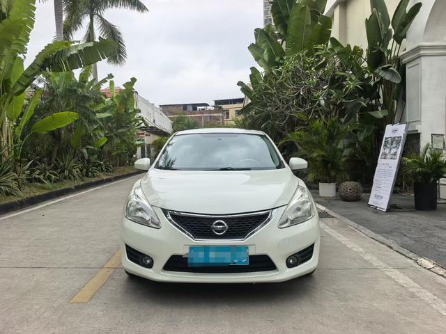 Nissan Tiida 2013 1.6L CVT Cool Café – фото 2