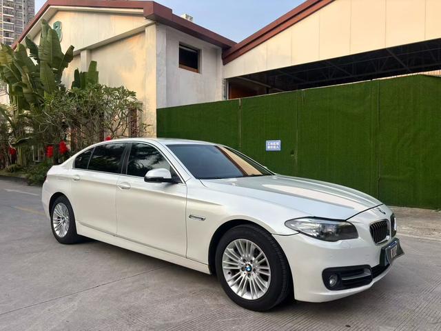BMW 5 Series 2014 525Li Leading – фото 2