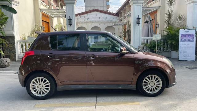 Suzuki Swift 2011 1.5L Automatic Fashion – фото 5