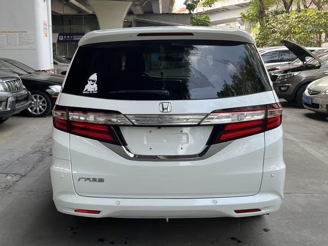 Honda Odyssey 2015 2.4L Smart Enjoyment – фото 4