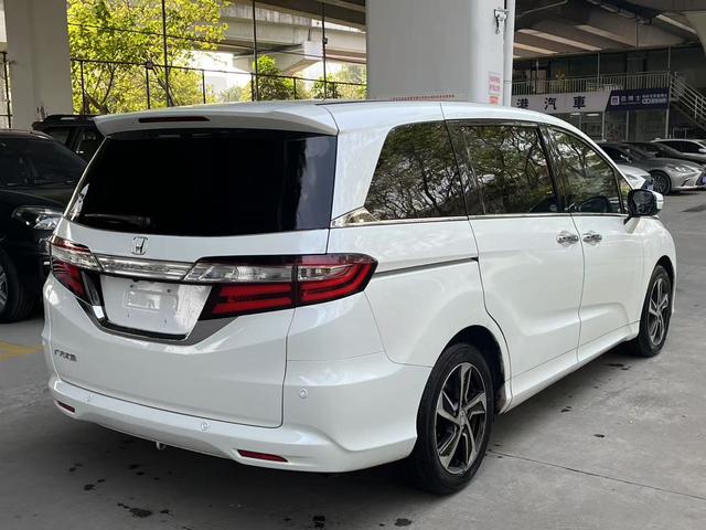 Honda Odyssey 2015 2.4L Smart Enjoyment – фото 6