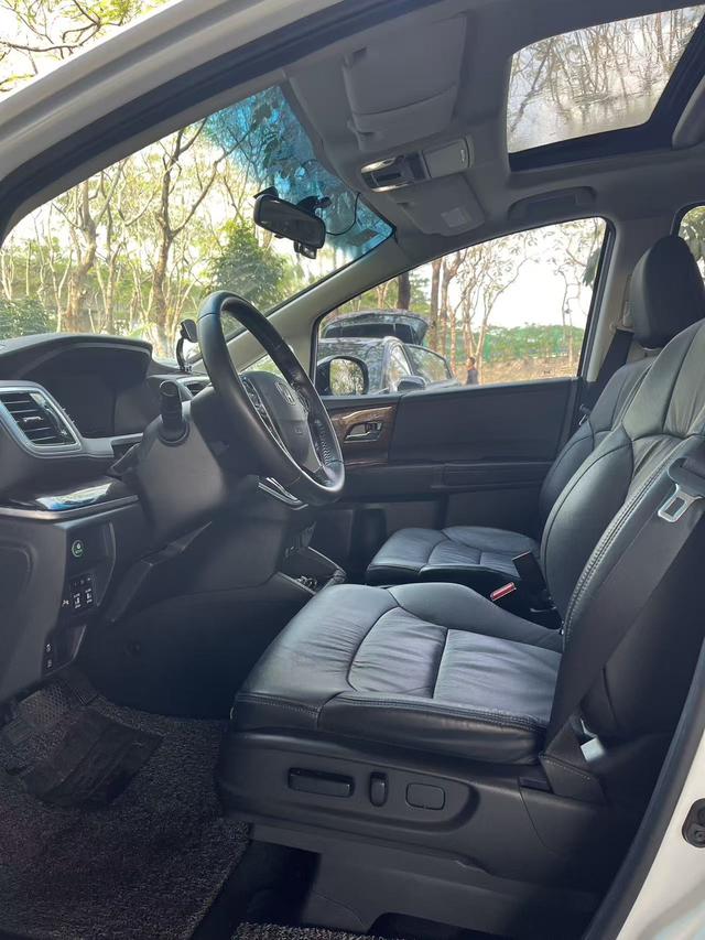 Honda Odyssey 2015 2.4L Smart Enjoyment – фото 7