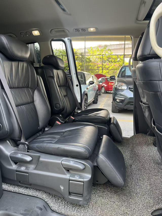 Honda Odyssey 2015 2.4L Smart Enjoyment – фото 9