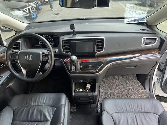 Honda Odyssey 2015 2.4L Smart Enjoyment – фото 11