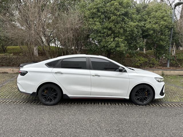 Geely Binrui 2022 Binrui COOL 1.5T DCT Lightning – фото 5