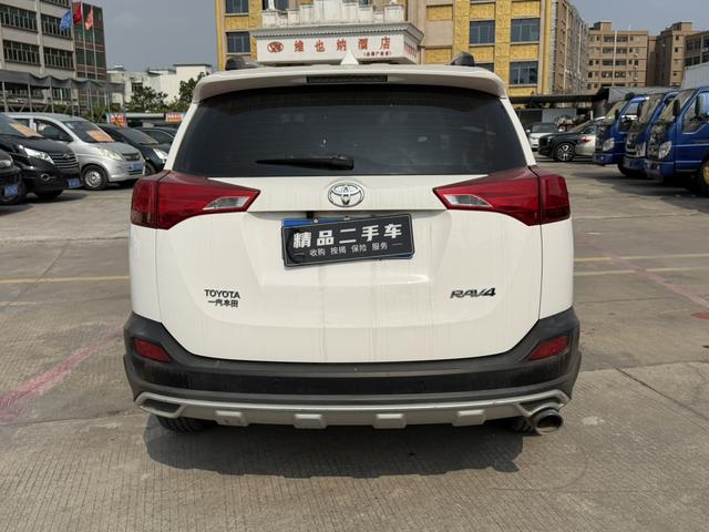 Toyota RAV4 2013 2.0L CVT 2WD Urban – фото 5