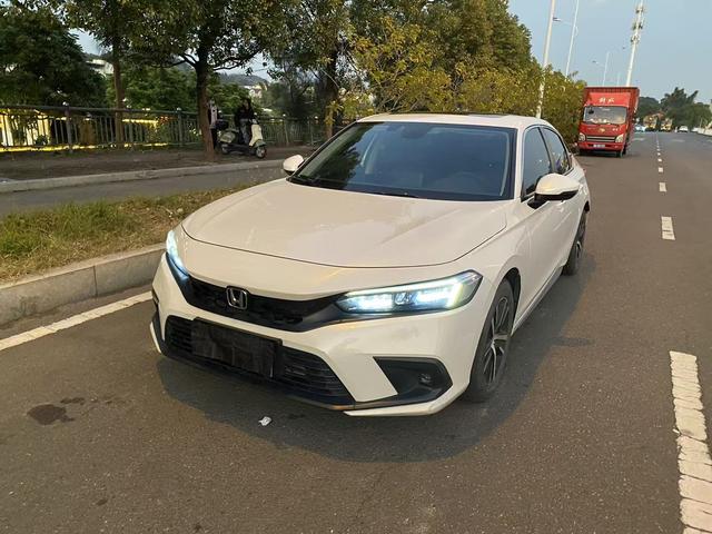 Honda Civic 2023 Hatchback 240TURBO CVT Leap Edition – фото 1