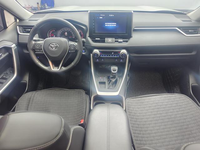 Toyota RAV4 2020 2.0L CVT 2WD Fashion – фото 8