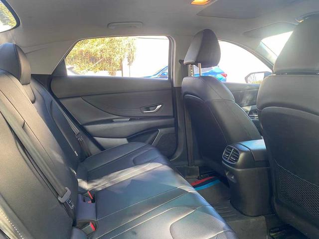 Hyundai Elantra 2022 1.5L CVT GLX Elite – фото 4