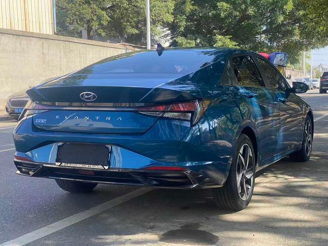 Hyundai Elantra 2022 1.5L CVT GLX Elite – фото 8