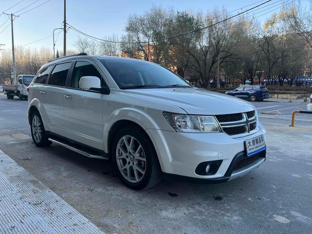 Dodge Journey 2013 2.4L 2WD Premium – фото 3