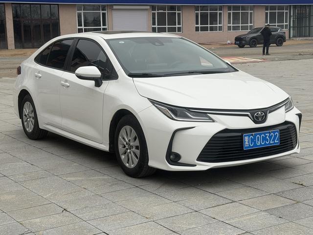 Toyota Corolla Модель 2021 года 1.5L CVT Elite Edition – фото 3