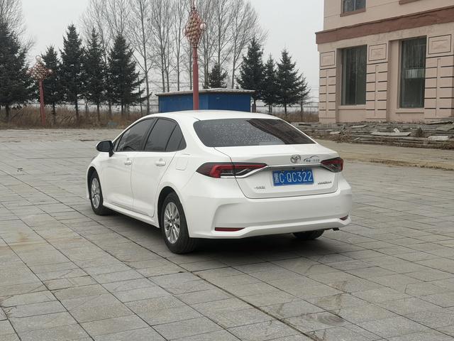 Toyota Corolla Модель 2021 года 1.5L CVT Elite Edition – фото 4