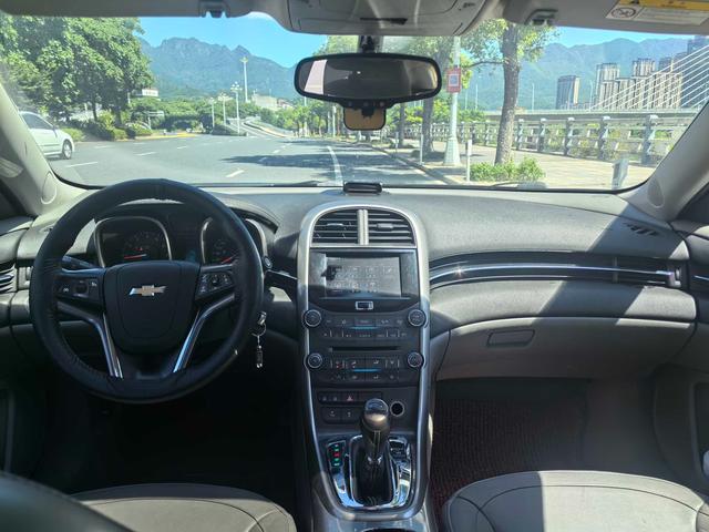 Chevrolet Malibu 2014 2.0L Automatic Comfort – фото 3