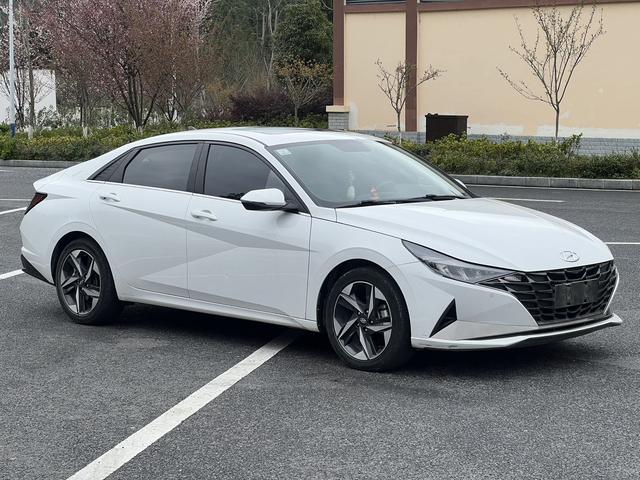 Hyundai Elantra 2021 1.5L CVT GLX Elite – фото 3
